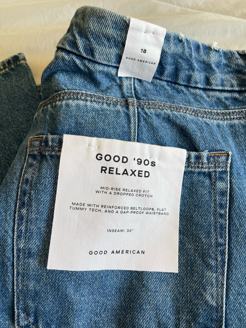 Good American Relaxed Fit Women's Denim Jeans - Blue Wash - Picture 4 of 4